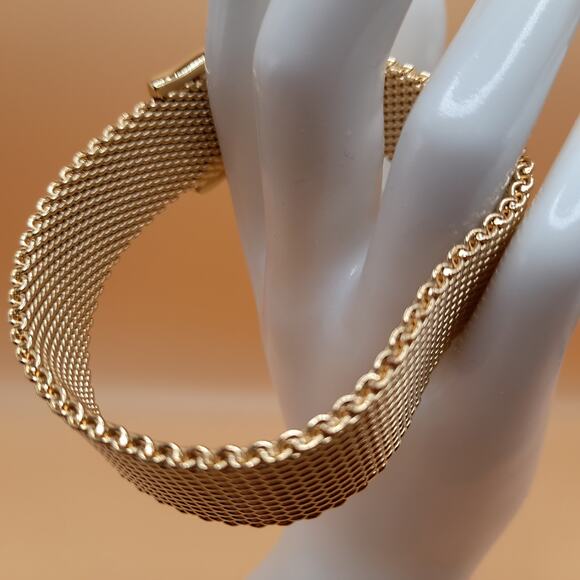 Vintage Wide Mesh Bangle Bracelet, No Clasp, 80s Vintage Jewelry - Picture 6 of 8